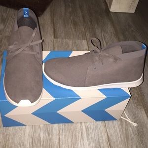 Native Apollo Chukka